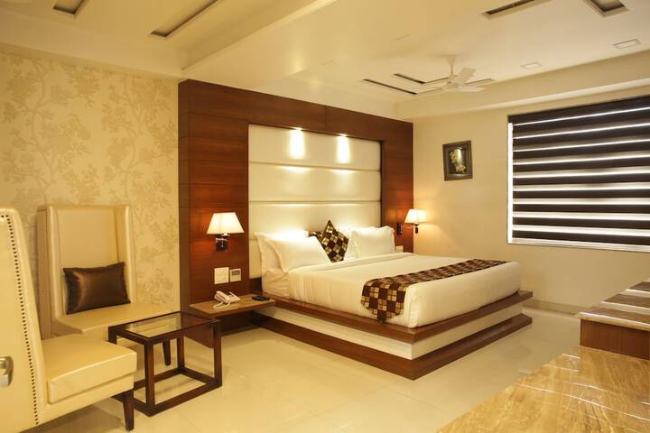 Room 43 of 123