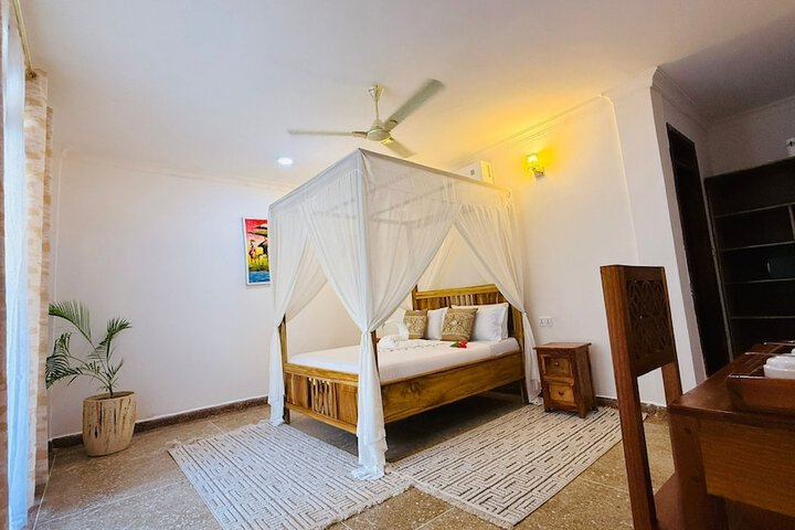 Room 3 of 14