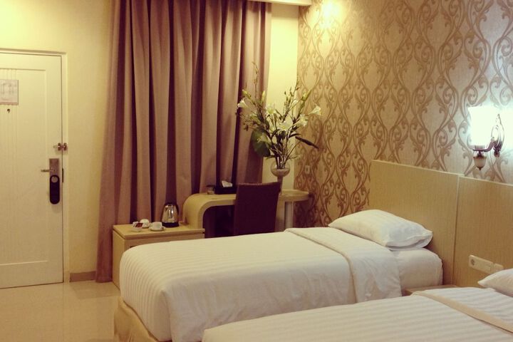 Exterior of Ramayana Hotel
