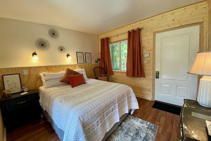 Room 6 of 70