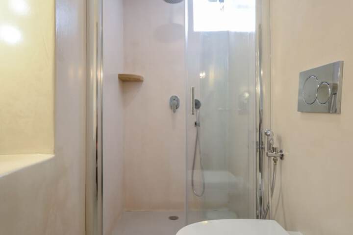 Room 45 of 52