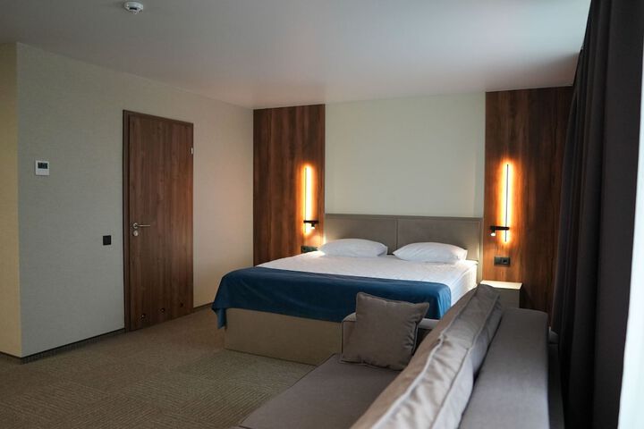 Room 44 of 67