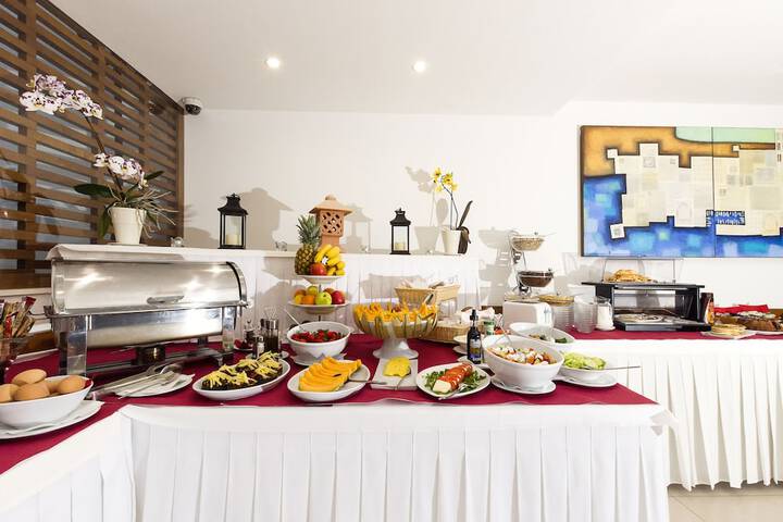 Breakfast/Coffee Service 56 of 86