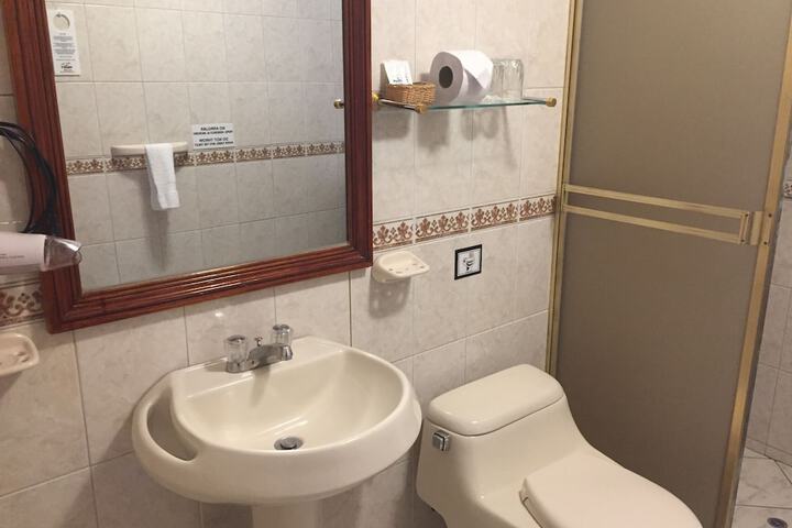 Room 50 of 65