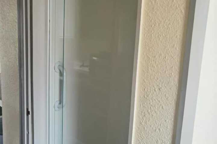 Room 61 of 84