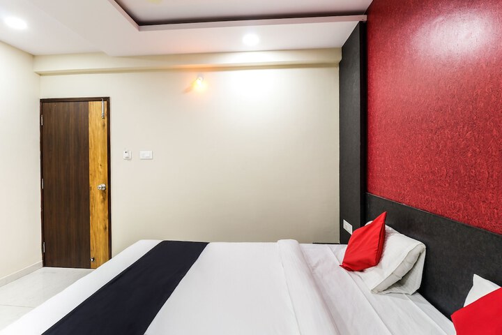 Room 14 of 22