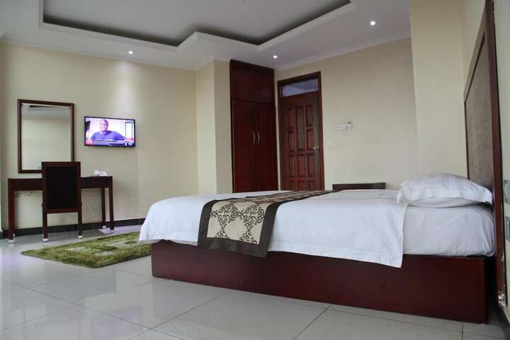 Room 18 of 50