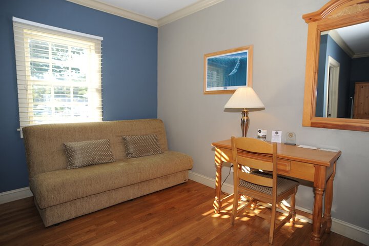 Room 3 of 33