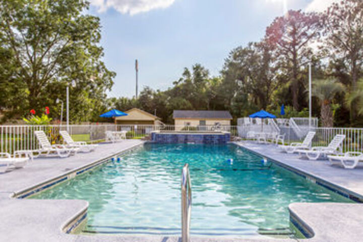 Pool 14 of 15