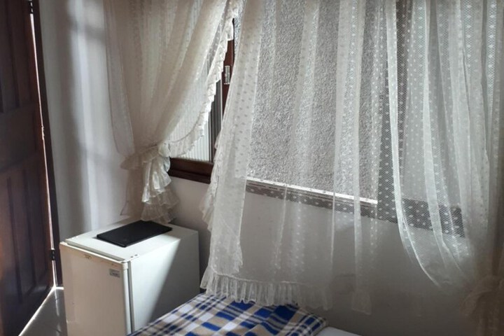 Room 17 of 44