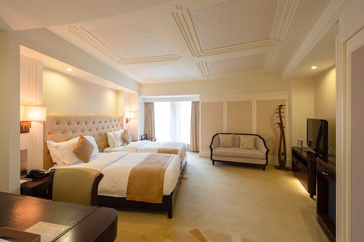 Room 45 of 99
