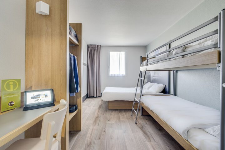 Room 8 of 45