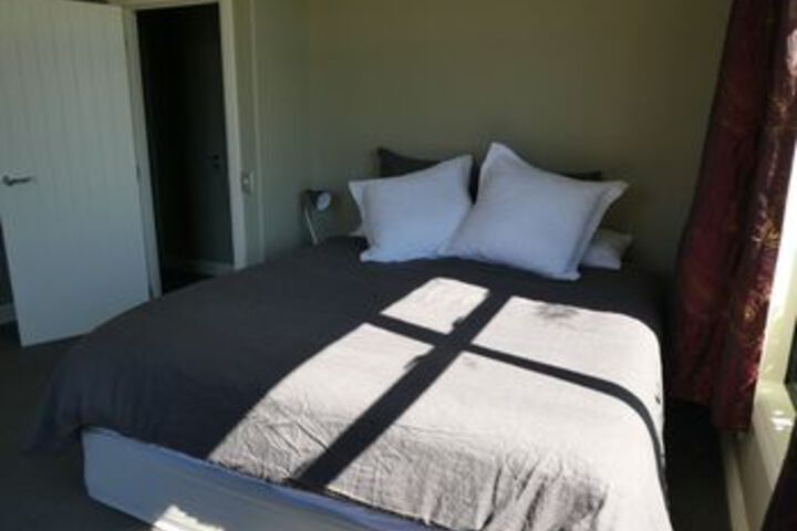 Room 14 of 18