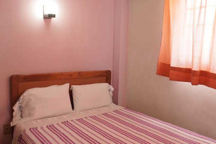 Room 12 of 32