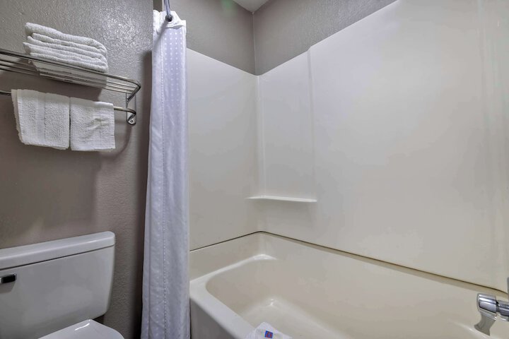 Room 16 of 24