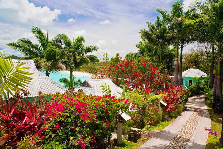 Hotel Exterior 77 of 112