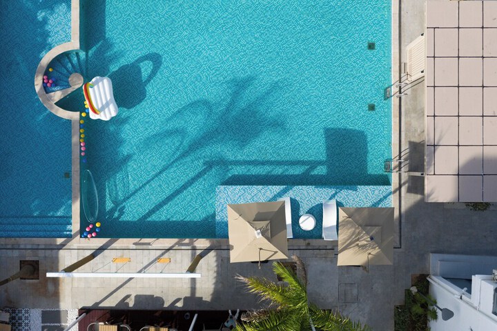 Hotel 96 of 107