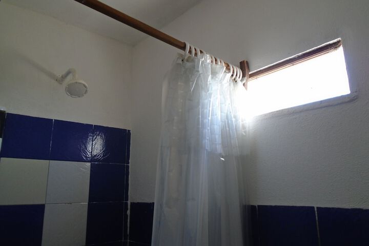 Room 121 of 228
