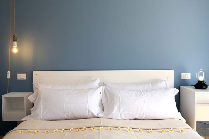 Room 7 of 16