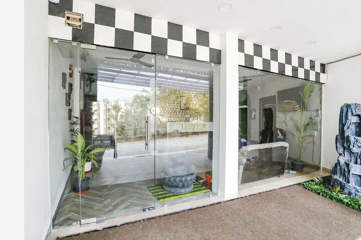 Hotel 2 of 29