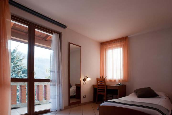 Room 14 of 45