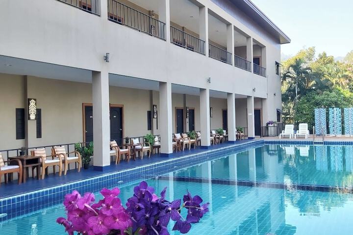 Hotel with Pool