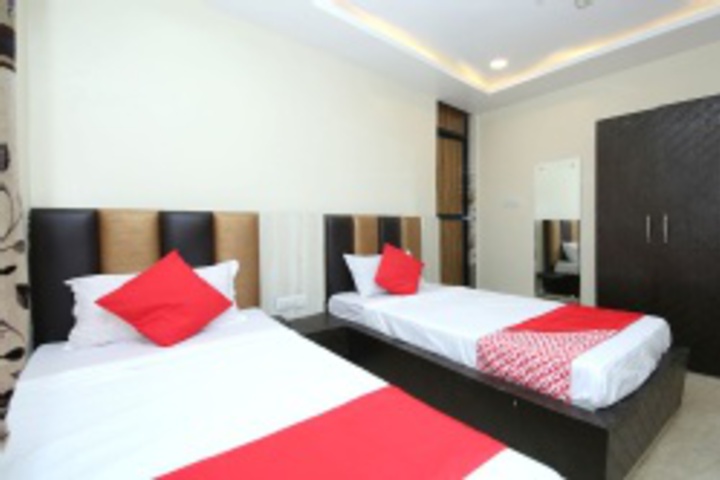 Room 186 of 407