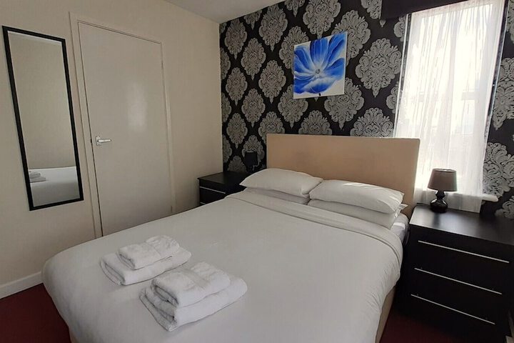 Room 14 of 24