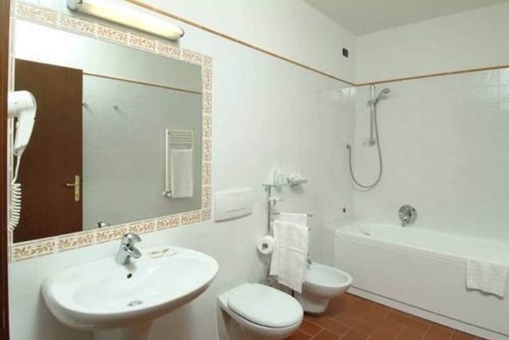 Room 40 of 71