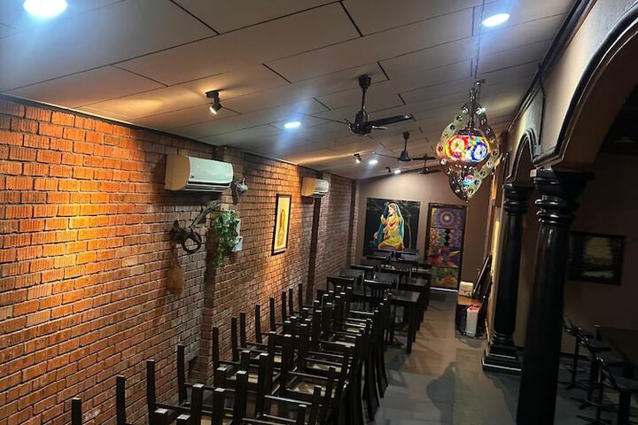 Dining 59 of 75