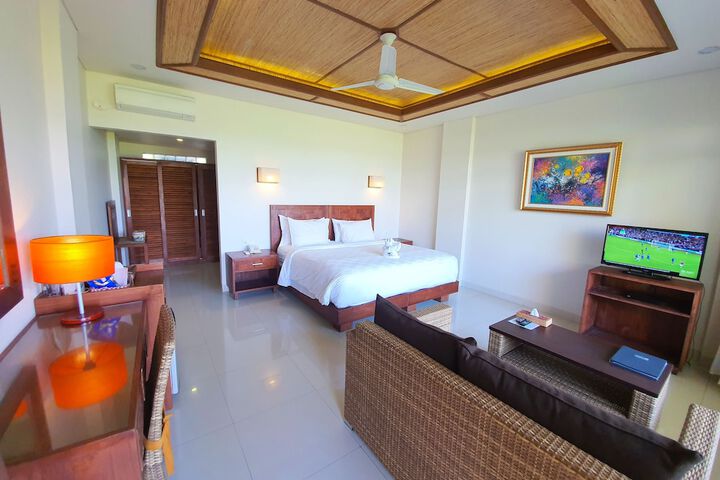 Room 38 of 106