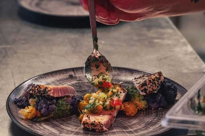 Dining 98 of 130