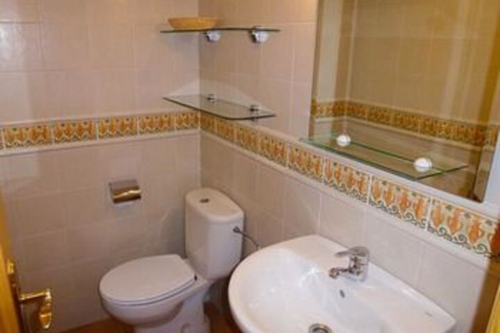 Room 4 of 46