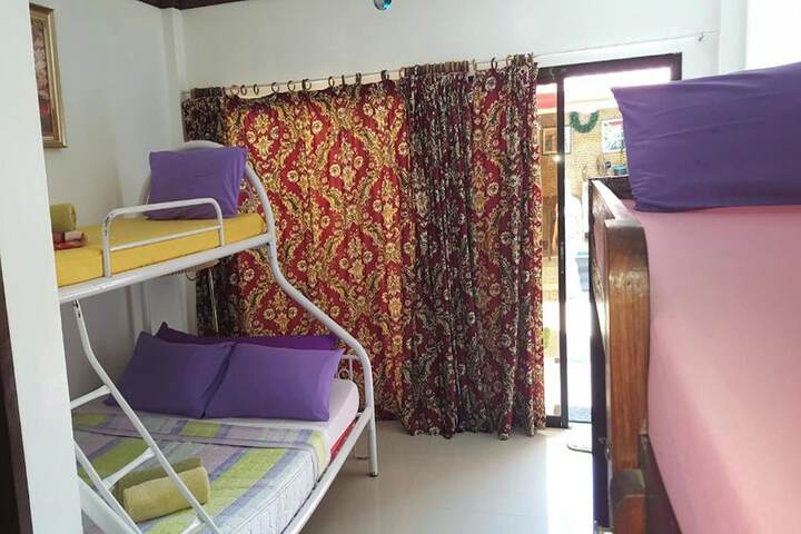 Room 14 of 91