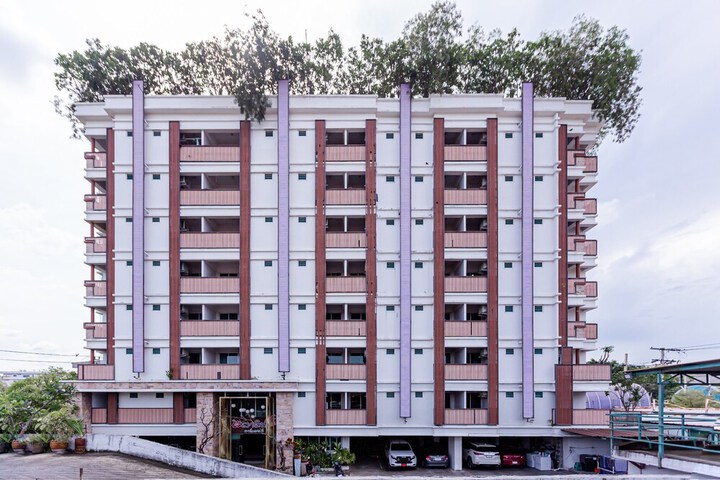 Hotel 92 of 93