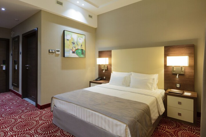 Room 12 of 61