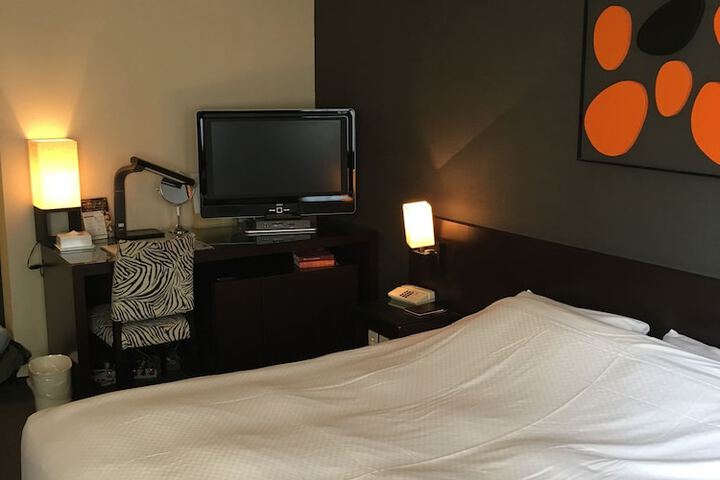 Room 13 of 51