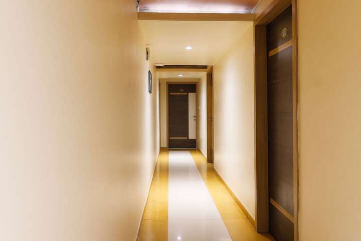 Ballroom/Hall 20 of 25