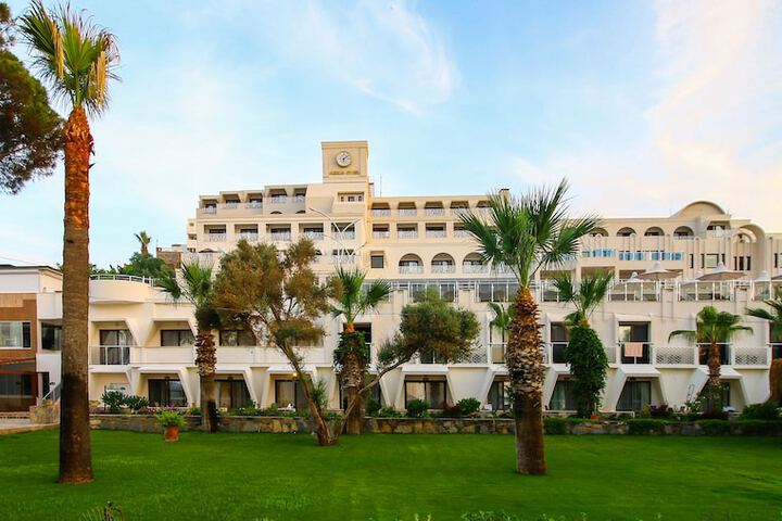 Hotel 163 of 177