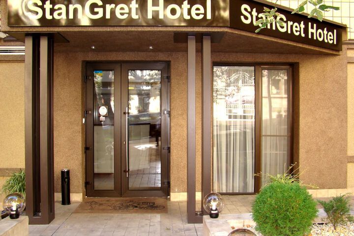 Hotel 41 of 42