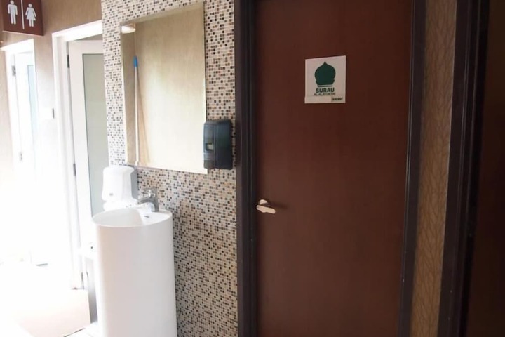Hotel 2 of 41