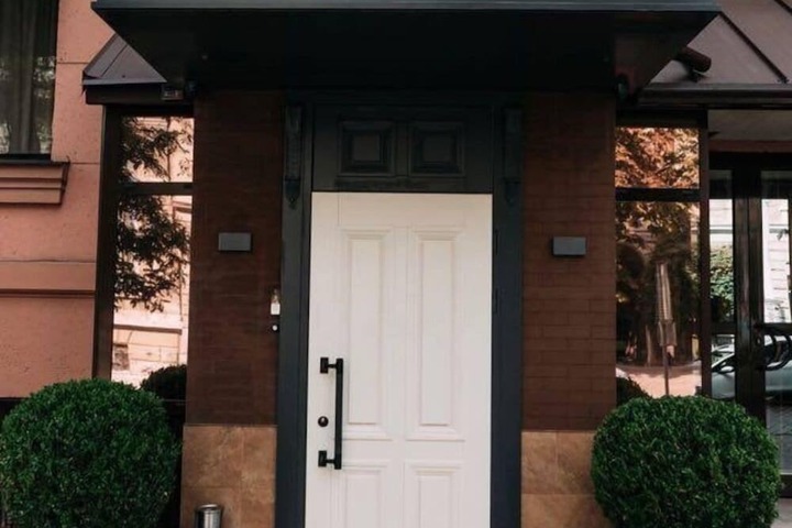 Malon Apartments