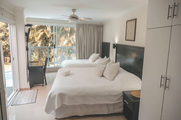Room 4 of 38
