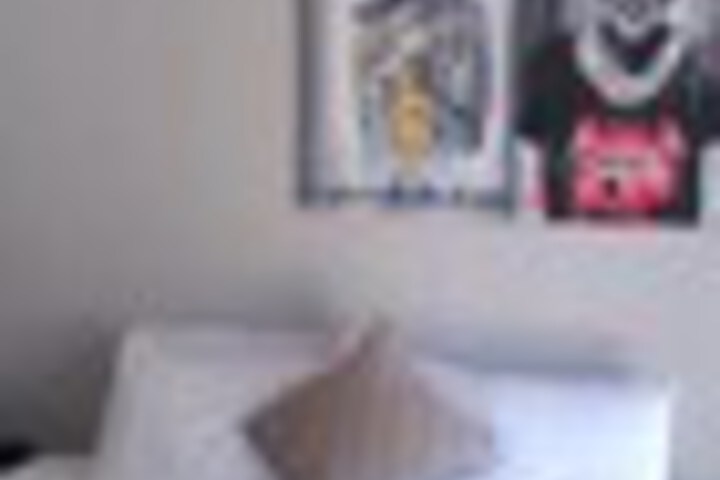 Room 47 of 171