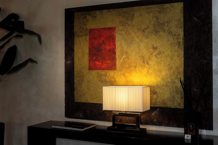 Lounge 106 of 132