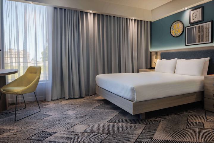 Room 8 of 31