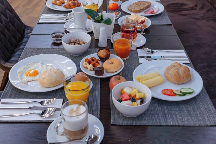 Breakfast/Coffee Service 71 of 84