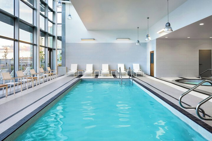 Pool Hotel