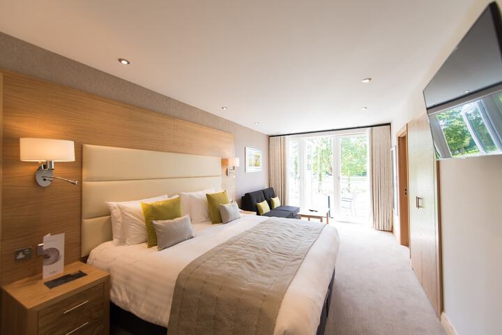 Room 4 of 58