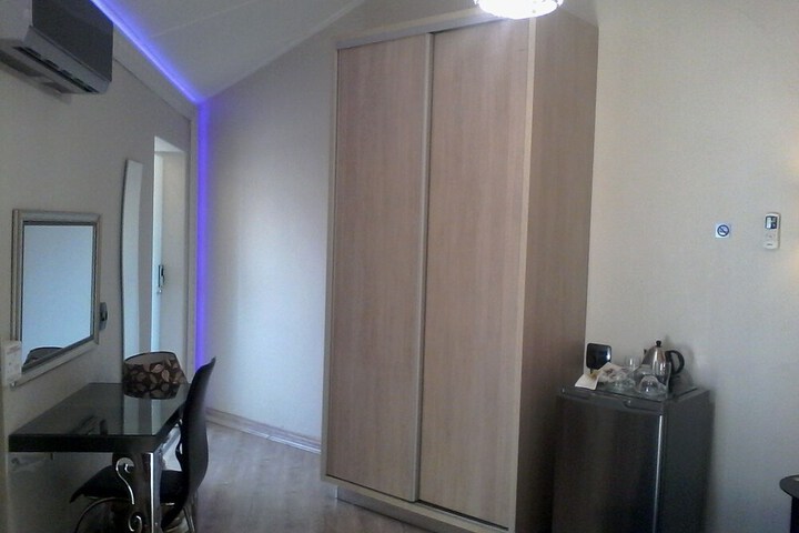 Room 15 of 47